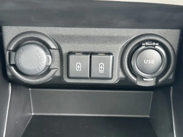 スイフト(スズキ)ハイブリッドMZ 全方位ナビ登録済未使用車 15