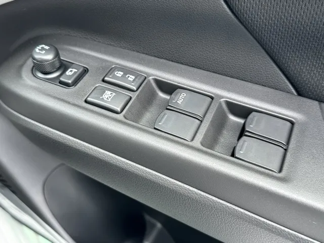 スイフト(スズキ)XG登録済未使用車 11