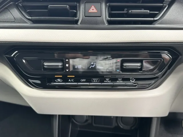 スイフト(スズキ)XG登録済未使用車 14