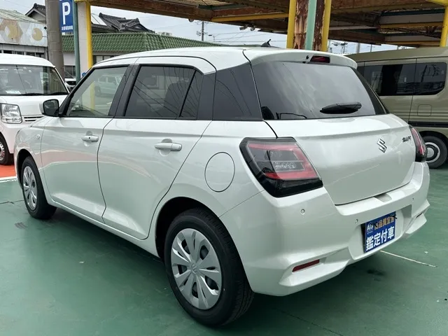 スイフト(スズキ)XG登録済未使用車 2