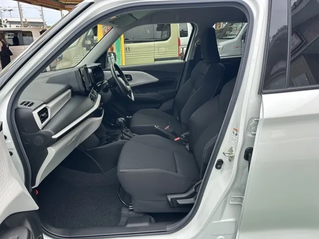 スイフト(スズキ)XG登録済未使用車 3