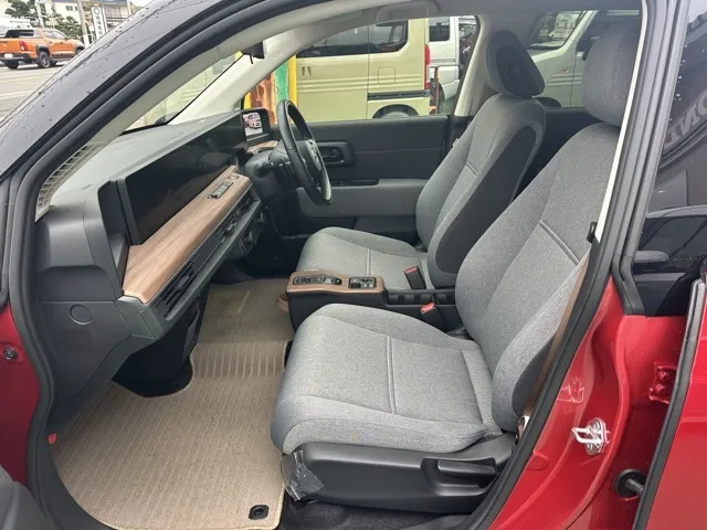 HONDAe(ホンダ)アドバンス中古車 3