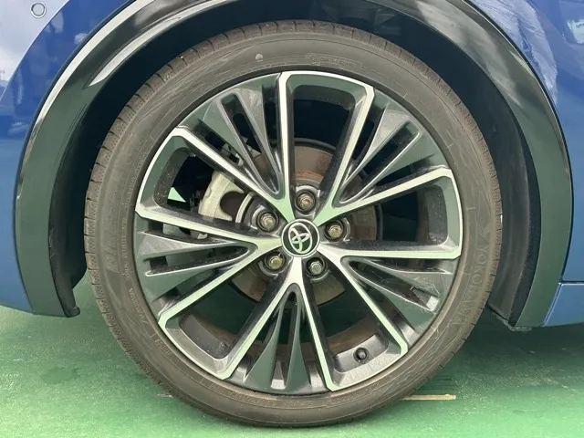 プリウス(トヨタ)Z中古車 10