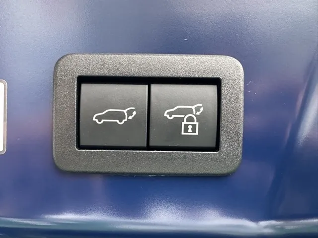 プリウス(トヨタ)Z中古車 9