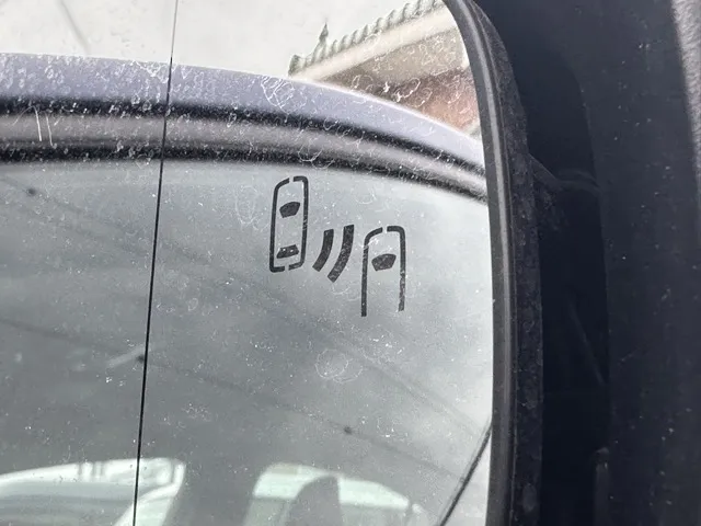 プリウス(トヨタ)Z中古車 12