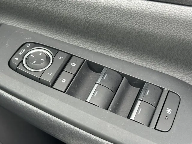 プリウス(トヨタ)Z中古車 13