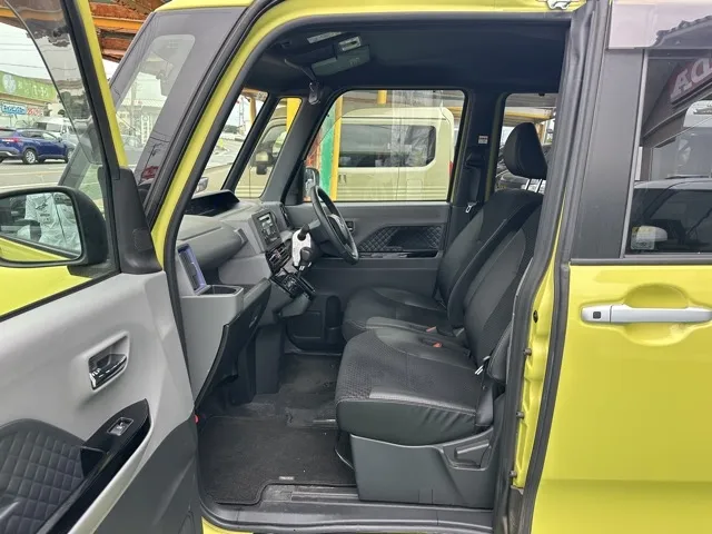 タント(ダイハツ)RS中古車 3