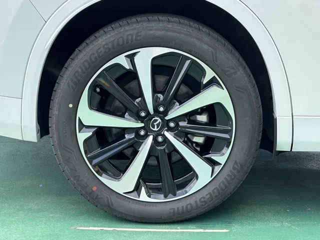 CX-60(マツダ)XD-ハイブリッド プレミアムモダン 4WD中古車 14
