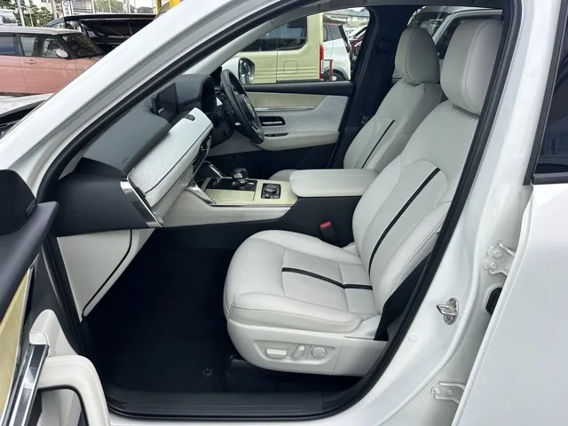 CX-60(マツダ)XD-ハイブリッド プレミアムモダン 4WD中古車 3