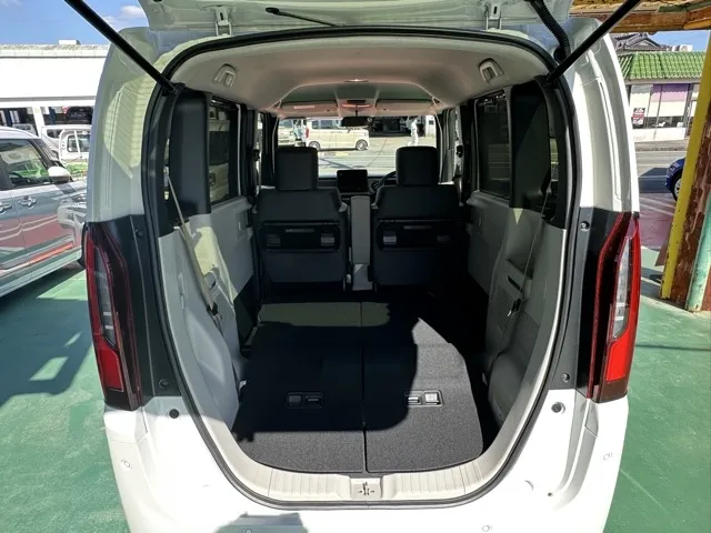 N-BOX(ホンダ)N-BOX コンフォートＰ届出済未使用車 11