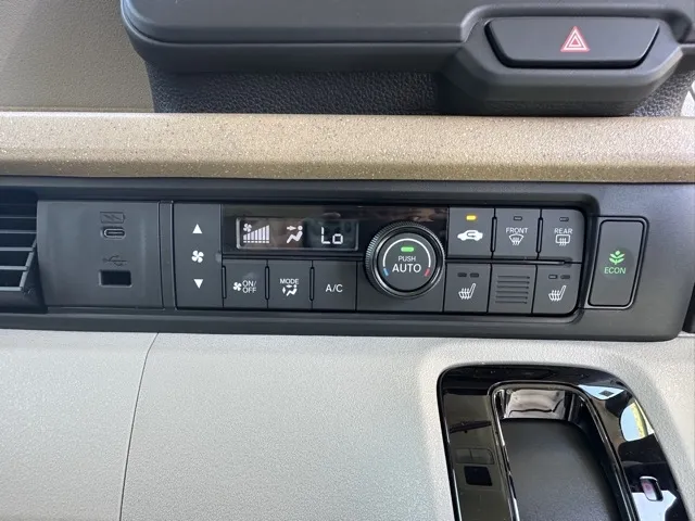 N-BOX(ホンダ)N-BOX コンフォートＰ届出済未使用車 20