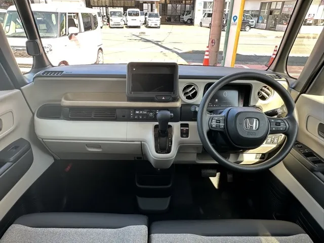 N-BOX(ホンダ)N-BOX コンフォートＰ届出済未使用車 7