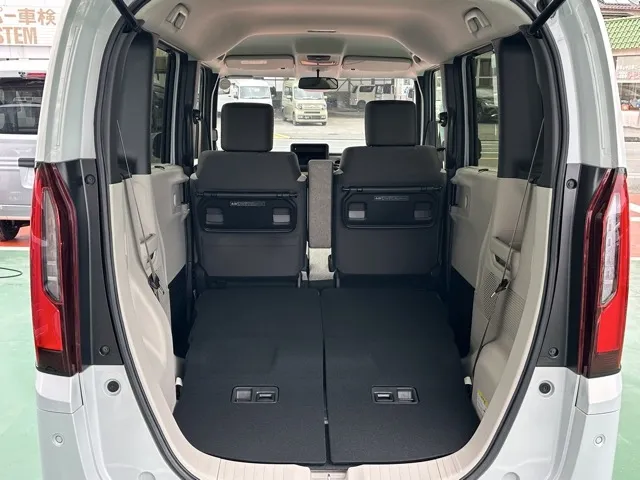 N-BOX(ホンダ)N-BOX コンフォートＰ届出済未使用車 9
