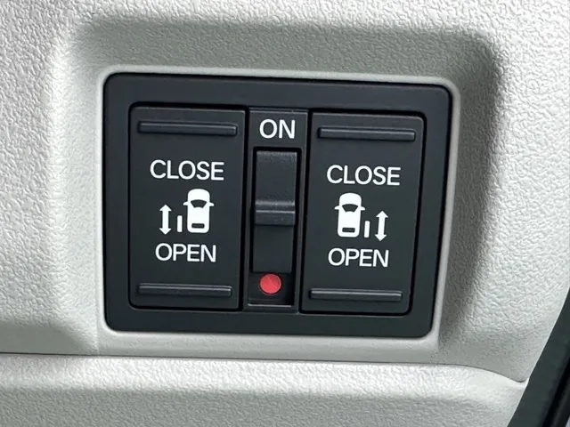 N-BOX(ホンダ)N-BOX コンフォートＰ届出済未使用車 12
