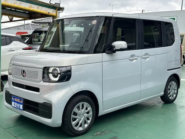 N-BOX(ホンダ)N-BOX コンフォートＰ届出済未使用車 1