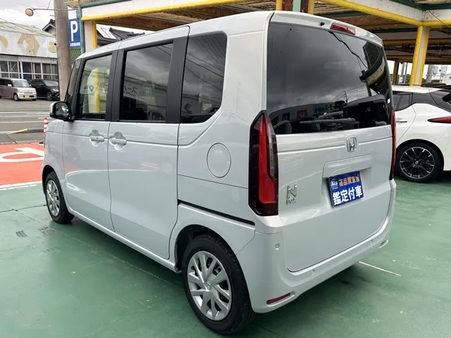 N-BOX(ホンダ)N-BOX コンフォートＰ届出済未使用車 2