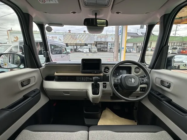 N-BOX(ホンダ)N-BOX コンフォートＰ届出済未使用車 5