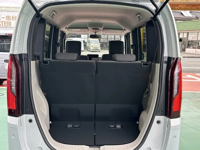N-BOX(ホンダ)N-BOX コンフォートＰ届出済未使用車 8