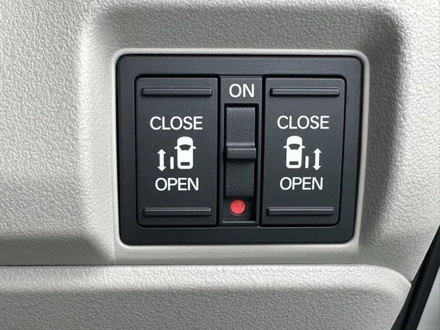 N-BOX(ホンダ)N-BOX コンフォートＰ届出済未使用車 15