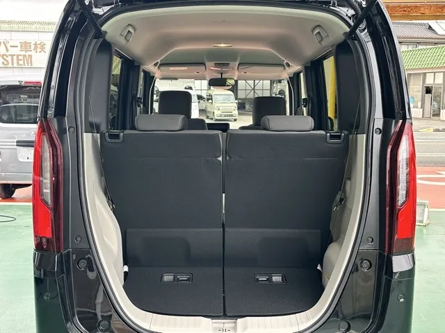 N-BOX(ホンダ)N-BOX コンフォートＰ届出済未使用車 10