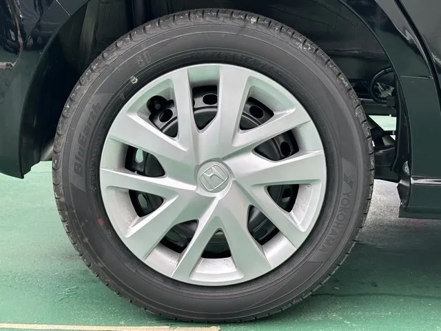 N-BOX(ホンダ)N-BOX コンフォートＰ届出済未使用車 13