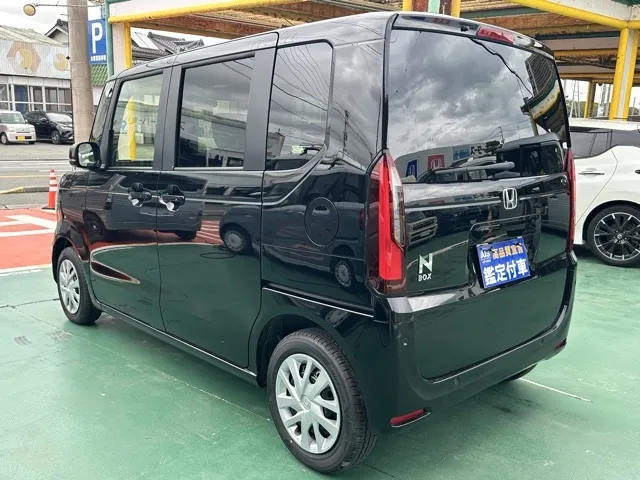 N-BOX(ホンダ)N-BOX コンフォートＰ届出済未使用車 2