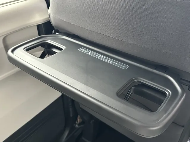 N-BOX(ホンダ)N-BOX コンフォートＰ届出済未使用車 7