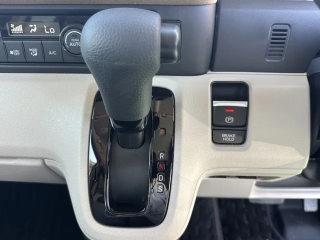 N-BOX(ホンダ)N-BOX コンフォートＰ中古車 24