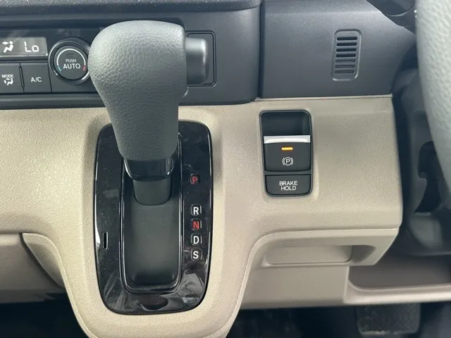 N-BOX(ホンダ)JOY届出済未使用車 16