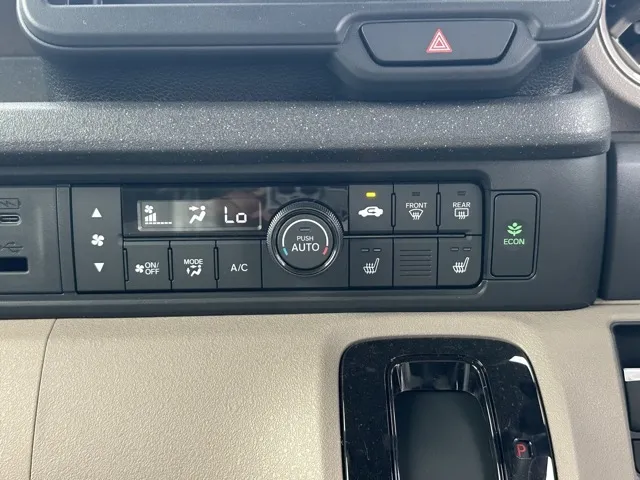 N-BOX(ホンダ)JOY届出済未使用車 17