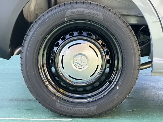 N-BOX(ホンダ)JOY 4WD届出済未使用車 13