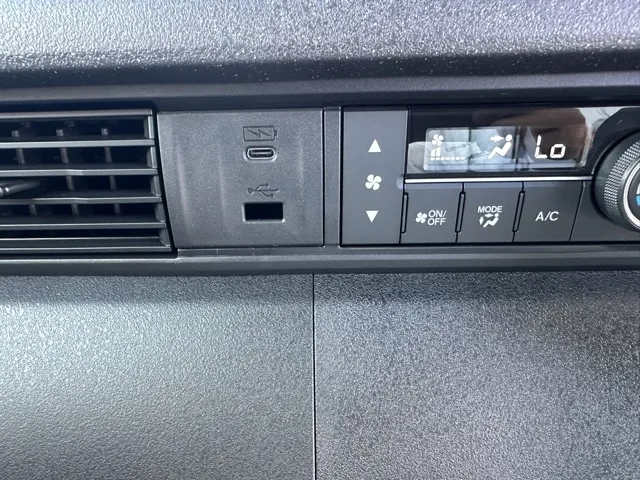 N-BOX(ホンダ)N-BOXカスタムターボ コーディネートスタイル届出済未使用車 17