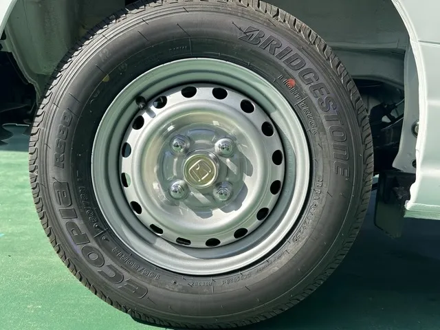 N-VAN(ホンダ)Gタイプ MT届出済未使用車 11