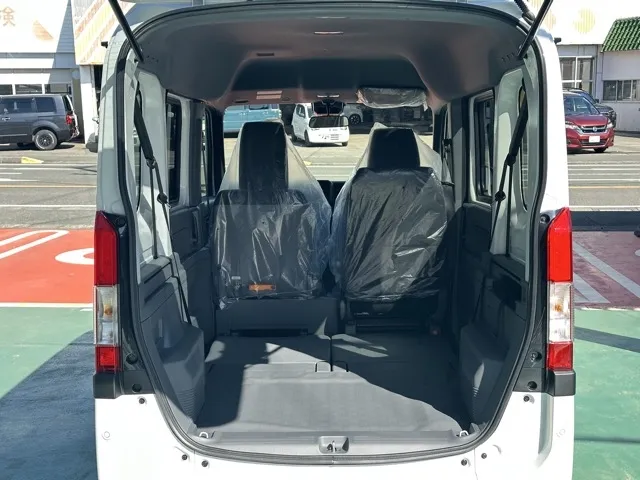 N-VAN(ホンダ)Gタイプ MT ４WD届出済未使用車 8
