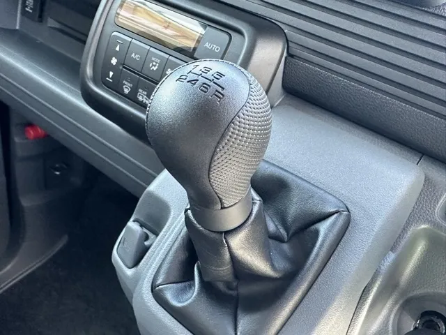 N-VAN(ホンダ)Gタイプ MT ４WD届出済未使用車 15