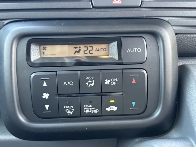 N-VAN(ホンダ)Gタイプ MT ４WD届出済未使用車 16