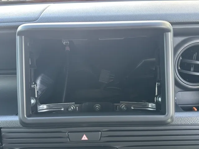 N-VAN(ホンダ)Gタイプ MT ４WD届出済未使用車 17