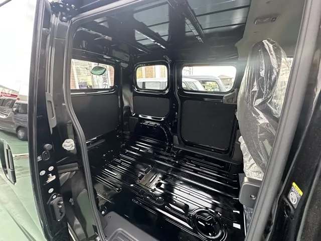 バネット(ニッサン)DX 2人乗登録済未使用車 11