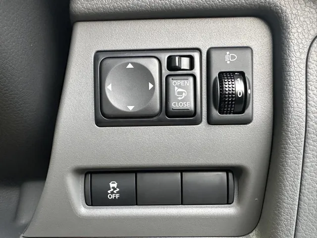 バネット(ニッサン)DX 2人乗登録済未使用車 15