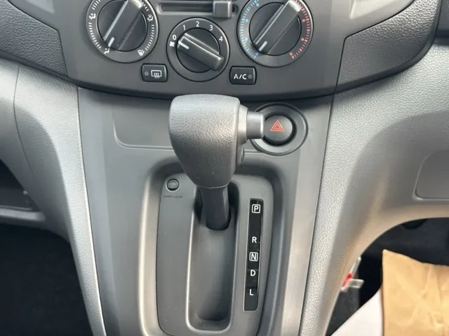 バネット(ニッサン)DX 2人乗登録済未使用車 14