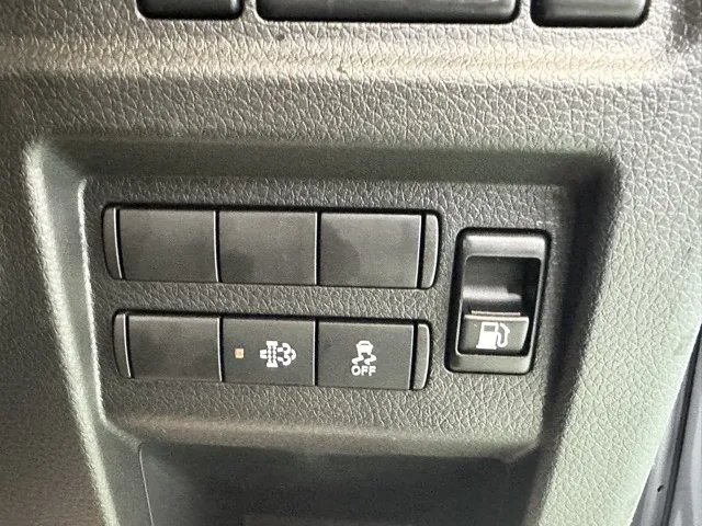 キャラバン(ニッサン)ディーゼル ロング オーテックラインプラスブラックP 左PSD 4WD登録済未使用車 16