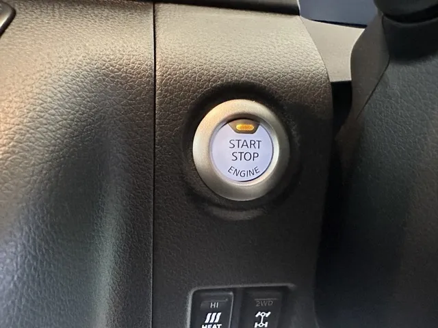 キャラバン(ニッサン)ディーゼル ロング オーテックラインプラスブラックP 左PSD 4WD登録済未使用車 19