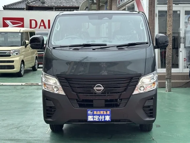 キャラバン(ニッサン)ディーゼル ロング プレミアムGX アウトドアブラックED 4WD登録済未使用車 29