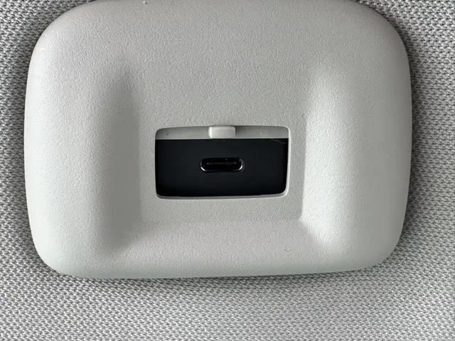 セレナ(ニッサン)eパワーXV アラウンドビュー ホットプラス登録済未使用車 11