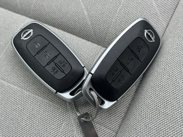 セレナ(ニッサン)eパワーXV アラウンドビュー ホットプラス登録済未使用車 28