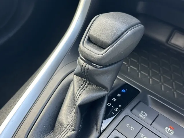 ＲＡＶ４(トヨタ)ハイブリッドX中古車 15
