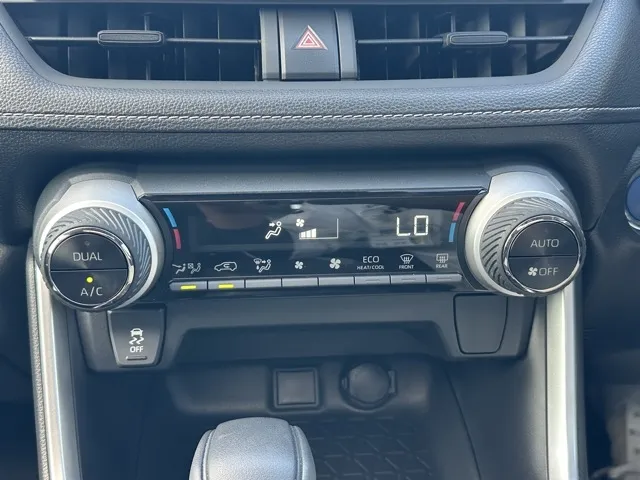 ＲＡＶ４(トヨタ)ハイブリッドX中古車 17