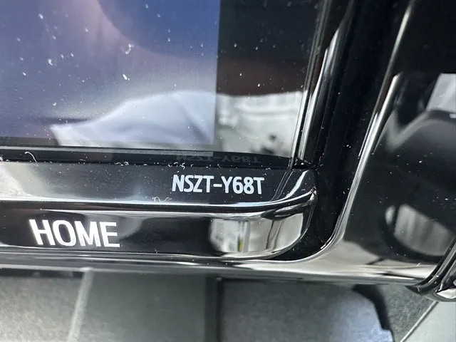 ＲＡＶ４(トヨタ)ハイブリッドX中古車 23