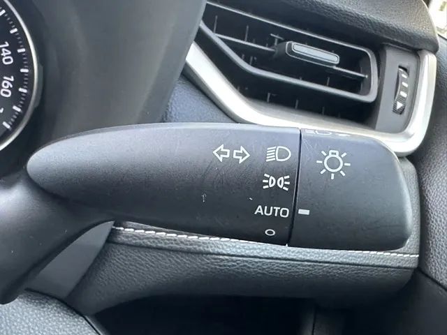 ＲＡＶ４(トヨタ)ハイブリッドX中古車 26