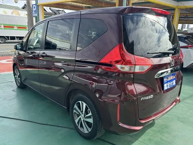 フリード(ホンダ)ハイブリッドG Sパッケージ中古車 2